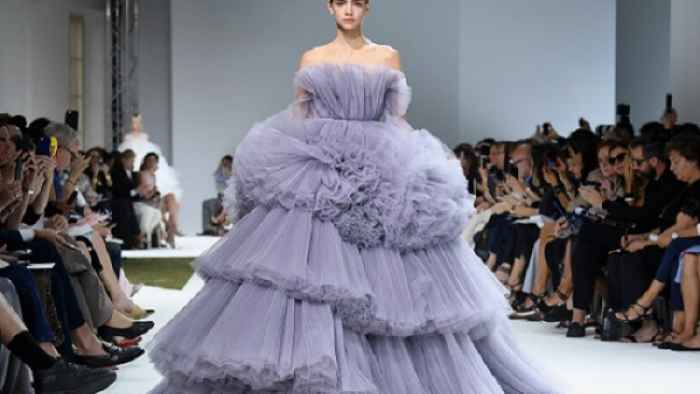 volare-in-jet-paris-fashion-week-haute-couture