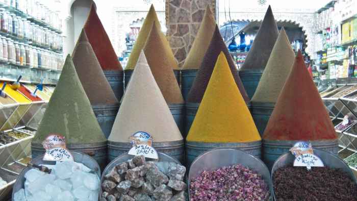 Marrakesh spicies pyramids