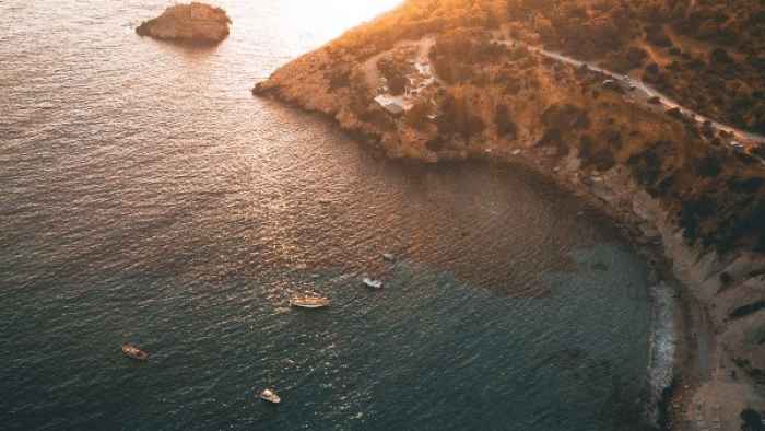 volare in jet privato a ibiza cala salada