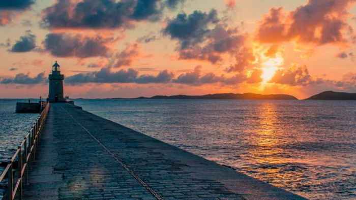 dal jet privato al Porto di Guernsey