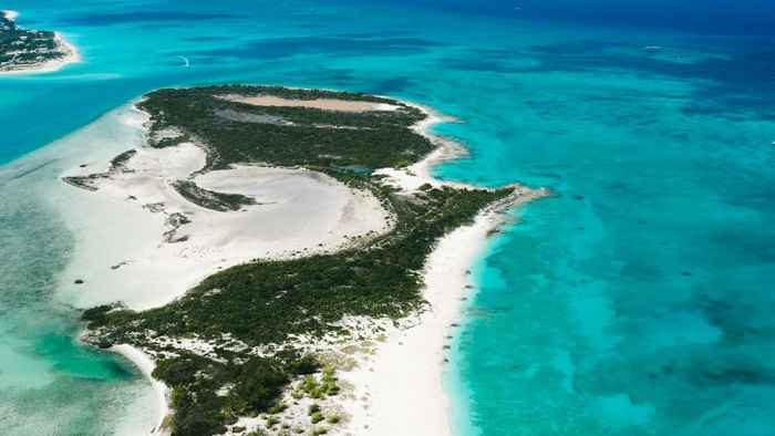 Parrot Cay isola privata delle Turks Caicos dove il lusso incontra la natura