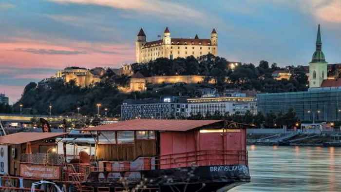 Da jet privato a Bratislava.