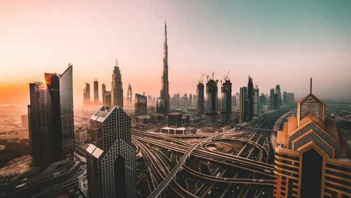 International-Fashion-Week-Dubai-2024-una-finestra-sul-futuro-della-moda