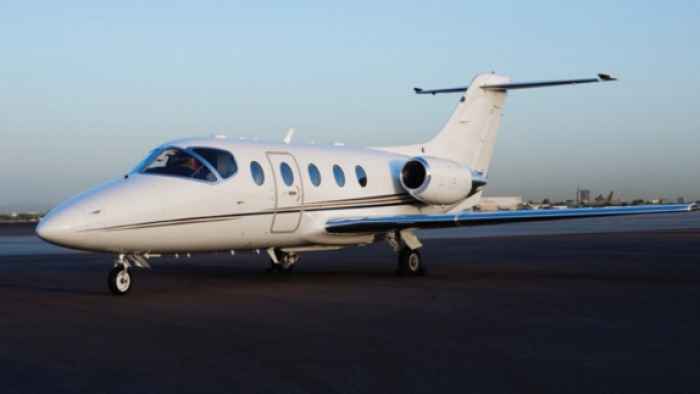 jet privato a noleggio Raytheon BeechJet 400XP