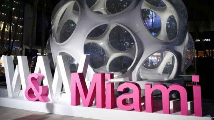 volare-in-jet-Watches-and-Wonders-Miami-2