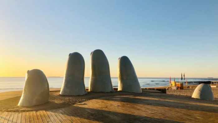 La mano de Punta del Este