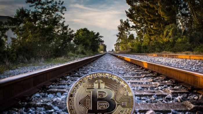 cripto valuta per viaggiare all'estero