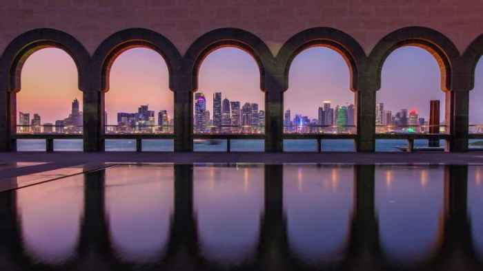 panorama del Qatar da un palazzo orientale
