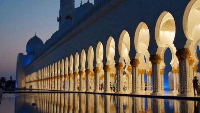 struttura orientale ad Abu Dhabi, Emirati Arabi Uniti