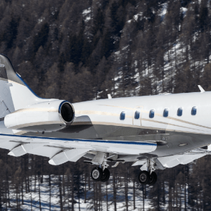 Private Jet Challenger winter