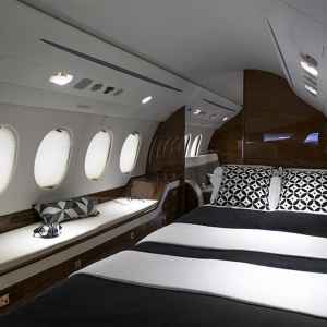 Private Jet Falcon7X