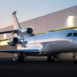 Private Jet Falcon8X