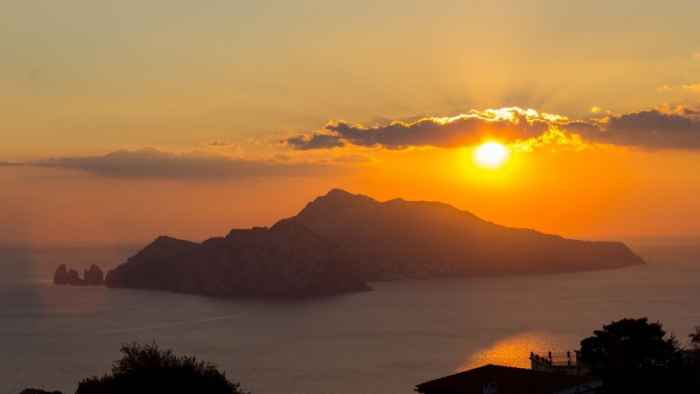 dal jet privato a Napoli vista di Capri