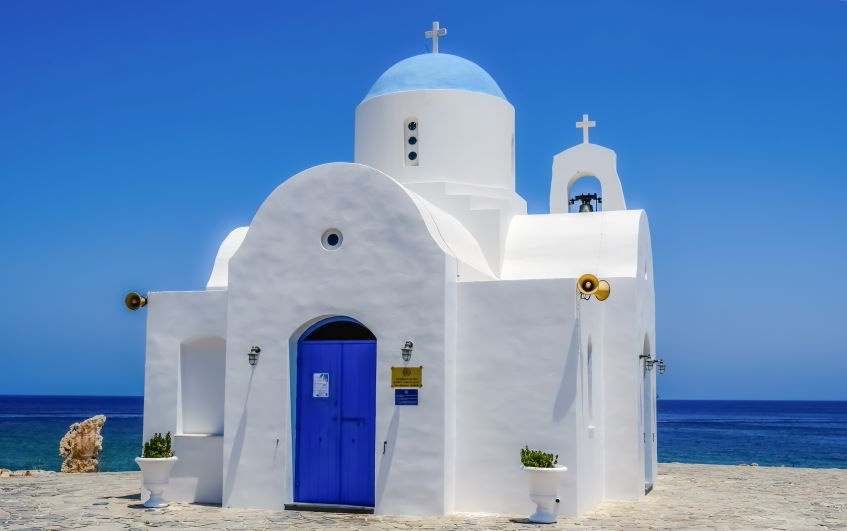 chiesa sulla spiaggia