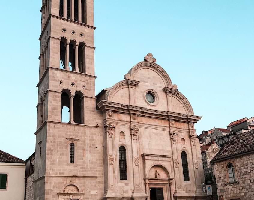 Cattedrale di Santo Stefano | Fast Private Jet