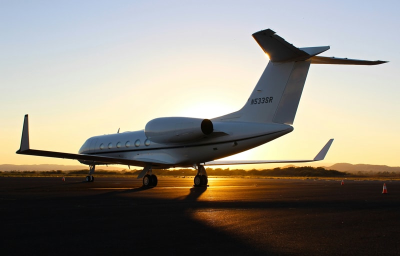 Jet privato al tramonto | Fast Private Jet