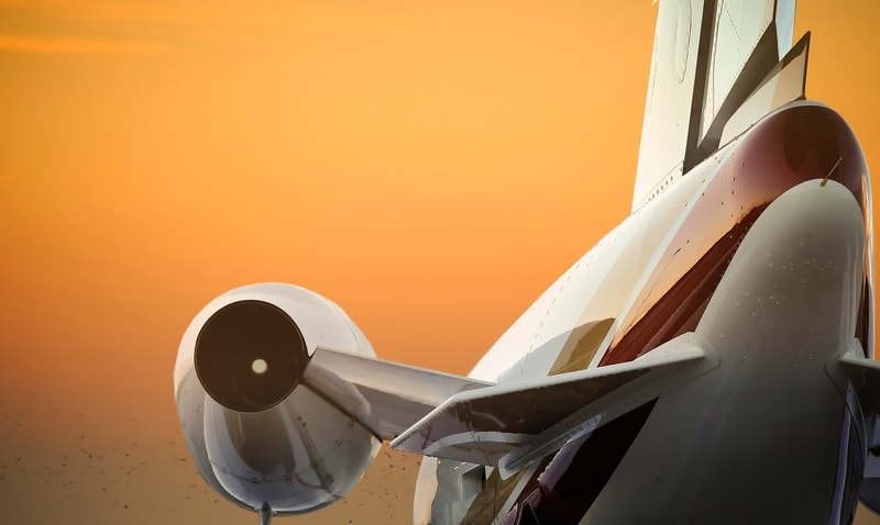 Motore di jet privato visto dal retro | Fast Private Jet