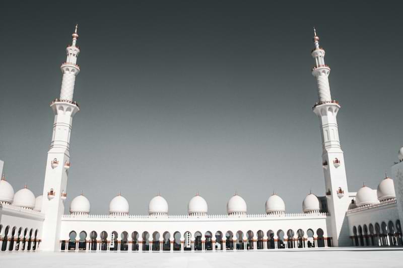 veduta panoramica di Abu Dhabi moschea | Fast Private Jet