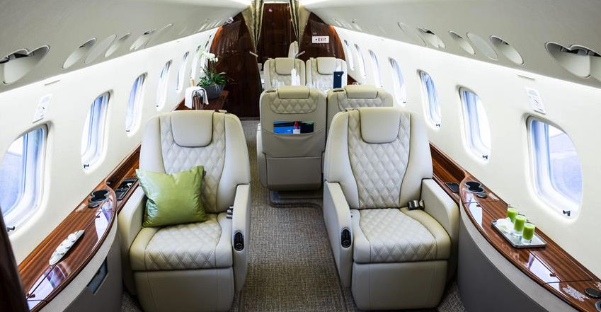 Embraer Legacy 650 interior