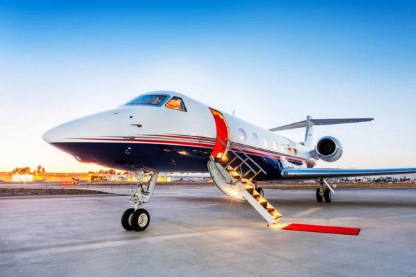 noleggio jet privato Milan fashion week