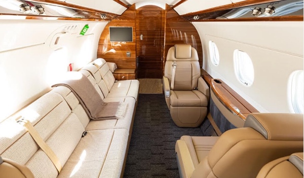 interni jet privato Embraer Legacy 500