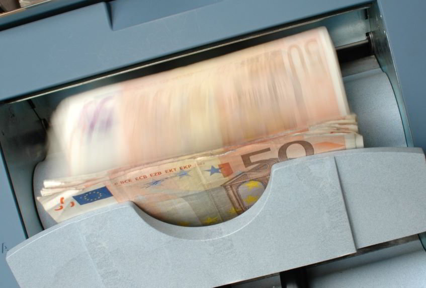 Costo di mantenimento di un jet privato annuale.