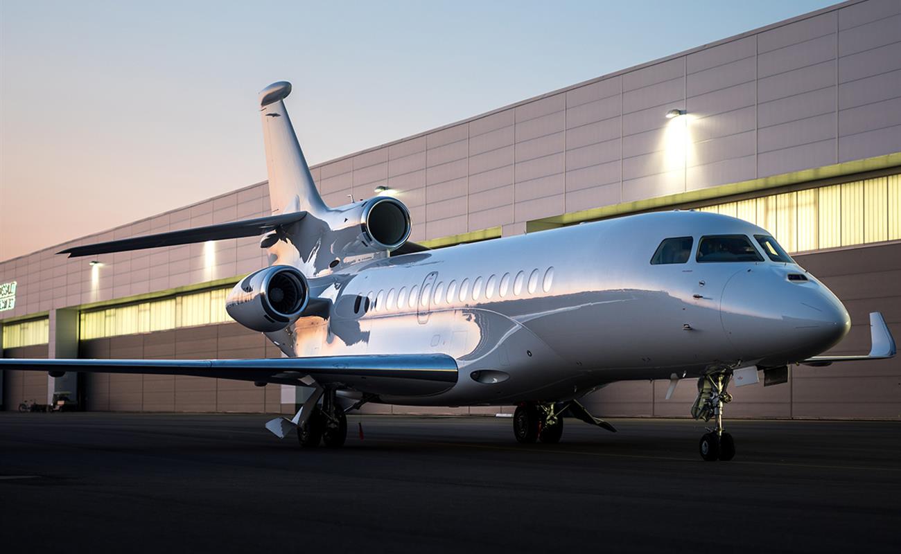 Private Jet Falcon8X